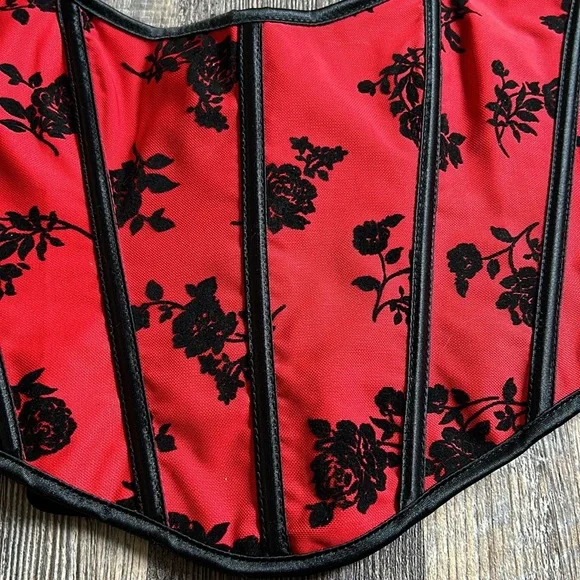 SHEIN Red Black Floral Rose Gothic Patterned Corset Women’s Size Large - Picture 2 of 7